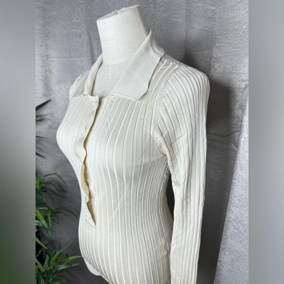 NEW GOOD AMERICAN Women’s Ribbed-Knit Polo Sweater in Ecru Sz 00/0 - Picture 6 of 13